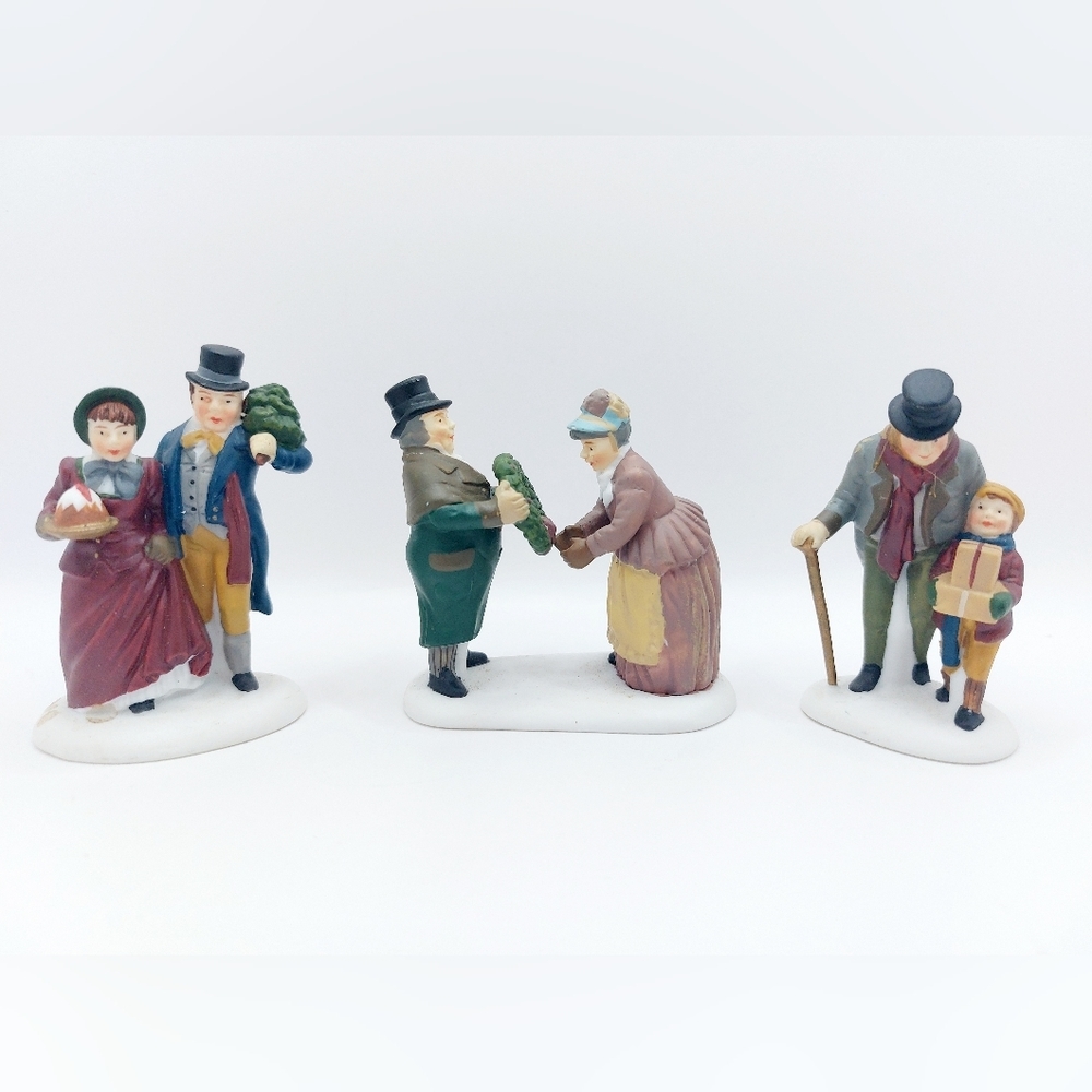 Department 56 RETIRED Heritage‎ Village Figurines set of 3